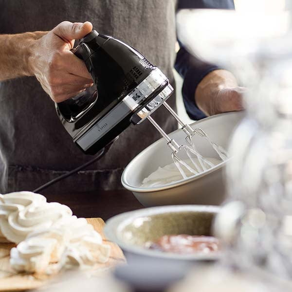Kitchen Aid, 10 Speed Hand Mixer