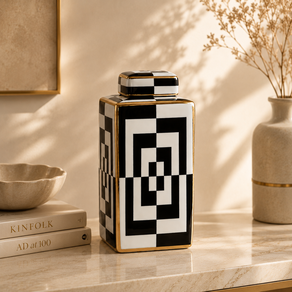 Karaca Hailey Long Cube Vase 30 cm, 300.22.02.0385