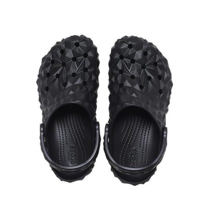 Crocs, Classic Geometric Clog Unisex - Black, Available in Different Sizes