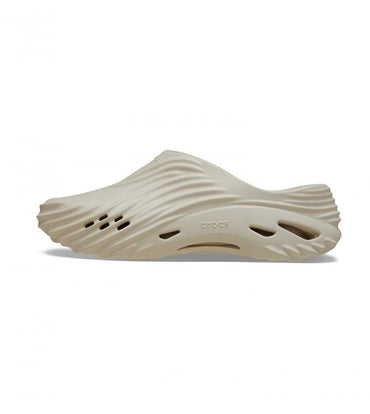Crocs, Echo Wave Unisex - Sand, Available in Different Sizes