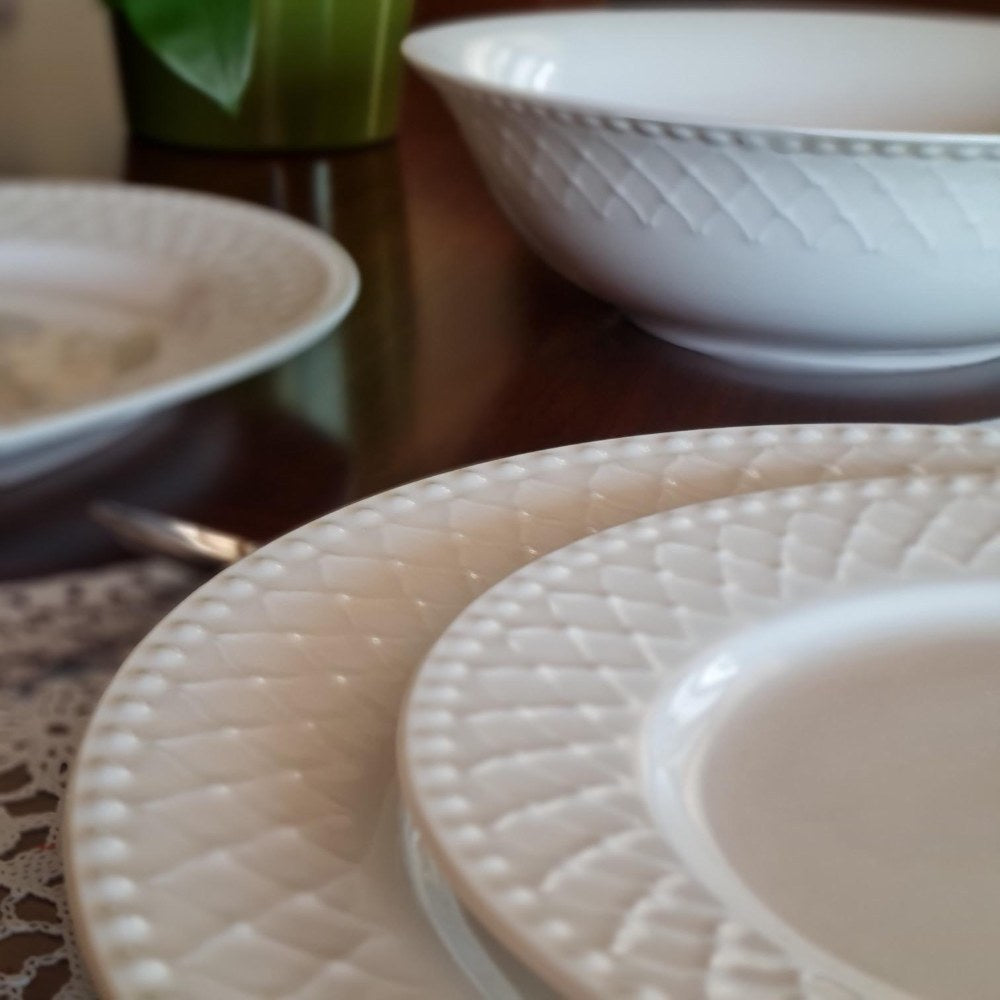 La Perla, New Bone China Dinner Plate 10.5'(Emb.24Pcs)